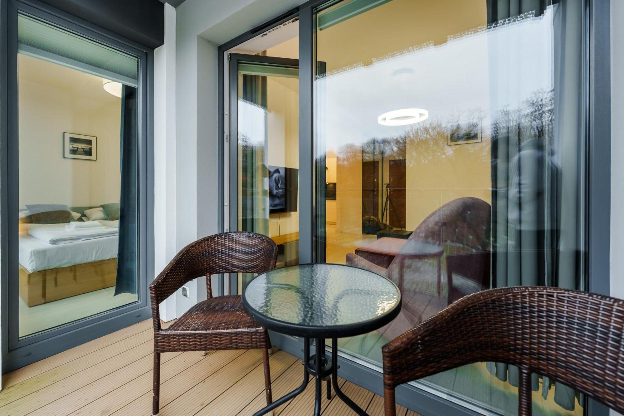 Faro Apartamenty Nadmorskie Tarasy Spa Przy Latarni I Molo Baseny, Sauny, Fitness I Parking W Cenie Kołobrzeg Habitación foto